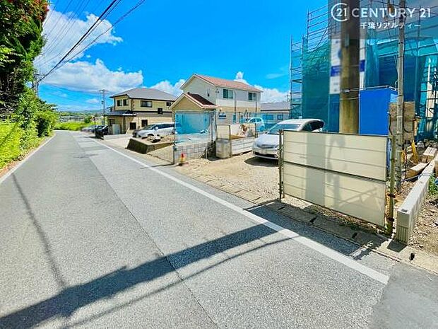周辺環境や、お客様のご希望に合った物件も一緒にご案内を致します。住宅ローンアドバイザーによるご相談も承ります。当社はお問い合わせに即対応します!お待たせしません!