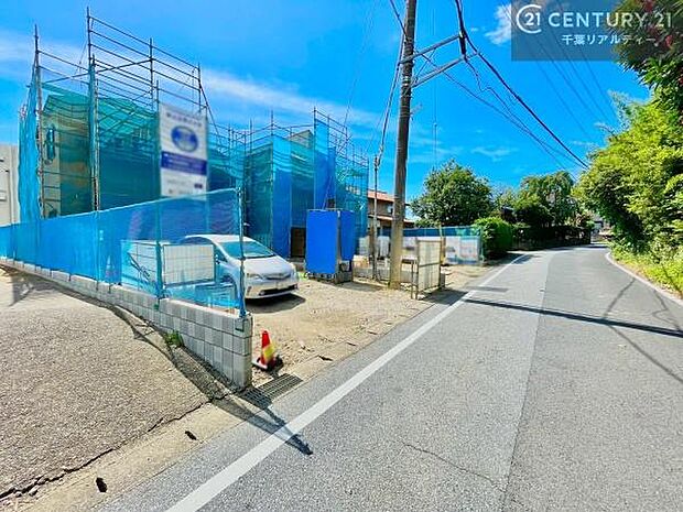 周辺環境や、お客様のご希望に合った物件も一緒にご案内を致します。住宅ローンアドバイザーによるご相談も承ります。当社はお問い合わせに即対応します!お待たせしません!