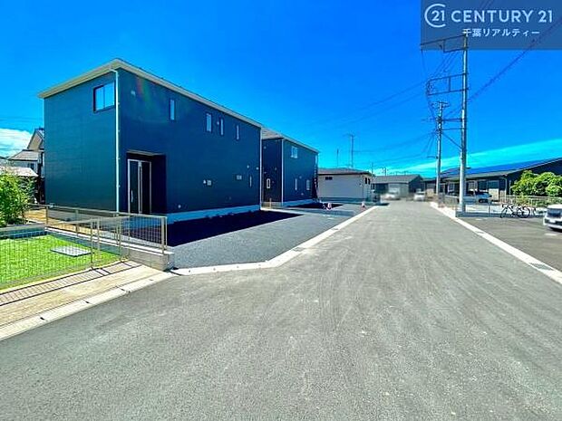 周辺環境や、お客様のご希望に合った物件も一緒にご案内を致します。住宅ローンアドバイザーによるご相談も承ります。当社はお問い合わせに即対応します!お待たせしません!