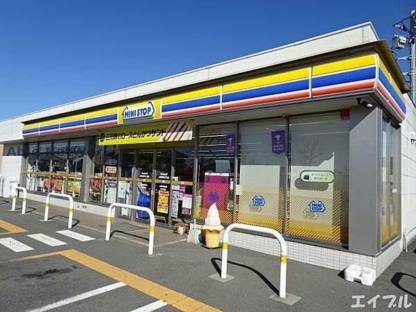 ミニストップ木更津羽鳥野店まで893m