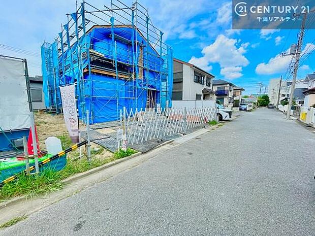周辺環境や、お客様のご希望に合った物件も一緒にご案内を致します。住宅ローンアドバイザーによるご相談も承ります。当社はお問い合わせに即対応します!お待たせしません!