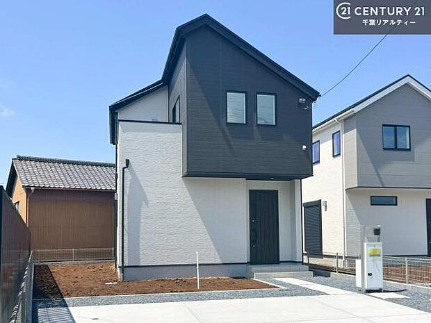 周辺環境や、お客様のご希望に合った物件も一緒にご案内を致します。住宅ローンアドバイザーによるご相談も承ります。当社はお問い合わせに即対応します!お待たせしません!