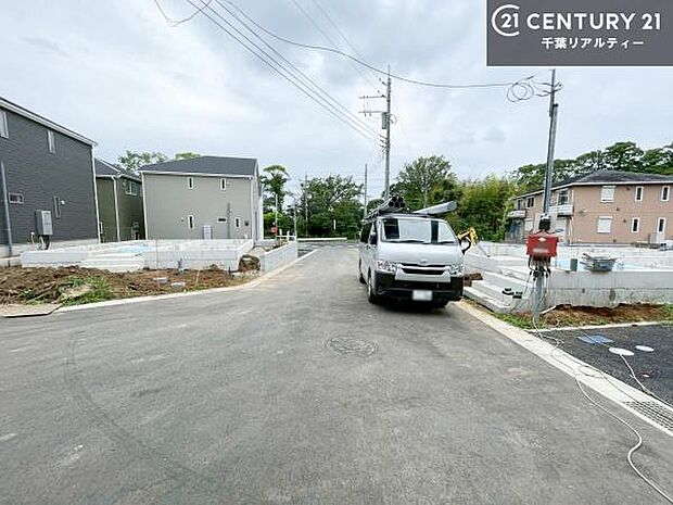 周辺環境や、お客様のご希望に合った物件も一緒にご案内を致します。住宅ローンアドバイザーによるご相談も承ります。当社はお問い合わせに即対応します!お待たせしません!