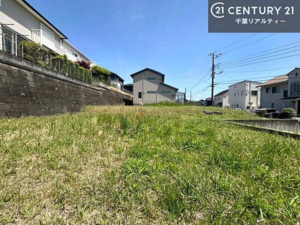 お好きなハウスメーカーで理想のお家が建てられます。物件情報だけでなく、周辺環境等も一緒にご案内！