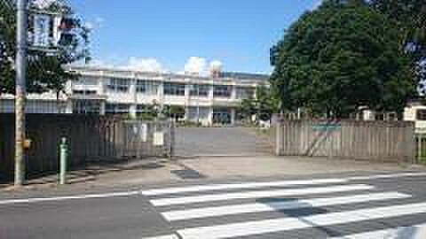 袖ケ浦市立根形中学校まで2522m