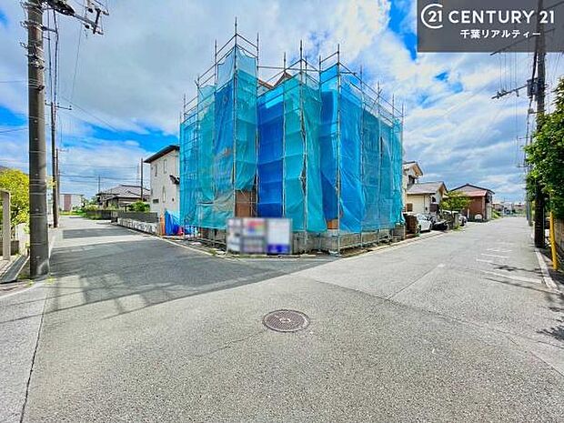 周辺環境や、お客様のご希望に合った物件も一緒にご案内を致します。住宅ローンアドバイザーによるご相談も承ります。当社はお問い合わせに即対応します!お待たせしません!