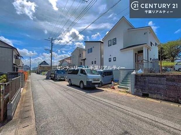 周辺環境や、お客様のご希望に合った物件も一緒にご案内を致します。住宅ローンアドバイザーによるご相談も承ります。当社はお問い合わせに即対応します！お待たせしません！