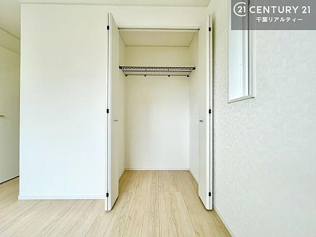 たっぷり収納住空間。収納スペースがございます!住空間をすっきり使うためには必須ポイントの収納スペースですよね。是非現地でご確認ください。
