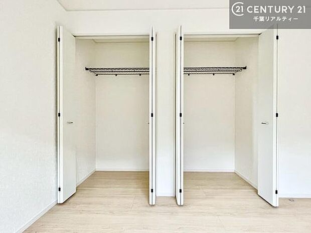 収納が充実しているからこそ、お部屋はいつも広々。掃除や片付けもラクになり、居心地の良い暮らしが続きます。