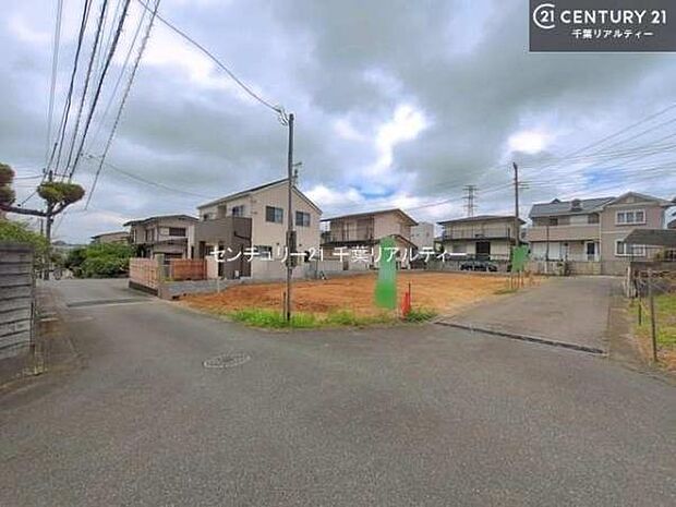 周辺環境や、お客様のご希望に合った物件も一緒にご案内を致します。住宅ローンアドバイザーによるご相談も承ります。当社はお問い合わせに即対応します!お待たせしません!