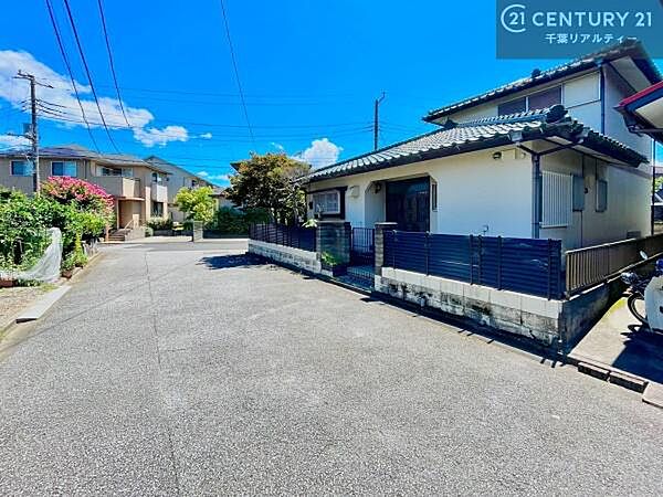 周辺環境や、お客様のご希望に合った物件も一緒にご案内を致します。住宅ローンアドバイザーによるご相談も承ります。当社はお問い合わせに即対応します！お待たせしません！