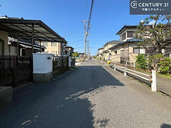 周辺環境や、お客様のご希望に合った物件も一緒にご案内を致します。住宅ローンアドバイザーによるご相談も承ります。当社はお問い合わせに即対応します！お待たせしません！