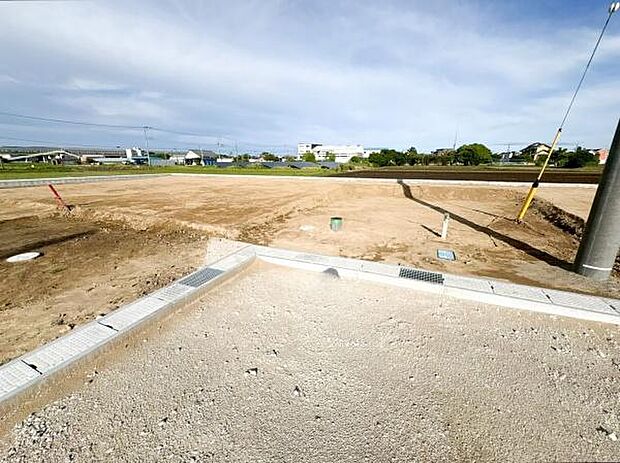 周辺環境や、お客様のご希望に合った物件も一緒にご案内を致します。住宅ローンアドバイザーによるご相談も承ります。当社はお問い合わせに即対応します！お待たせしません！