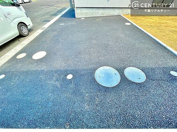 カースペース付きなのでマイカーをお持ちの方も安心ですね！ぜひ現地にてお確かめくださいませ！