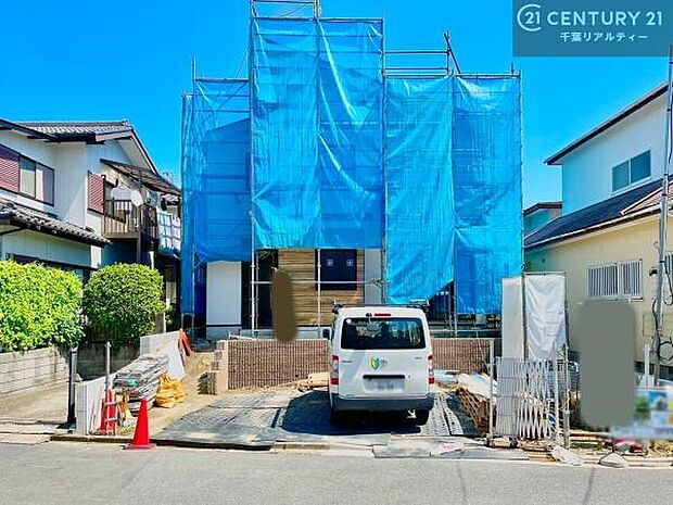 建築途中だからこそ分かる構造のしっかりさ。完成後は理想の住まいとしてお迎えします。これから仕上がる内装にも注目!新生活が楽しみになる住まいです。