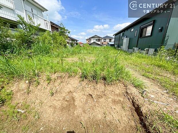 「まずは資料だけ!見学はまだいいかな。」というお客様も大歓迎です!センチュリー21千葉リアルティーは、全てのお客様を全力でサポートさせて頂きます。ぜひ一度、お問合せください。