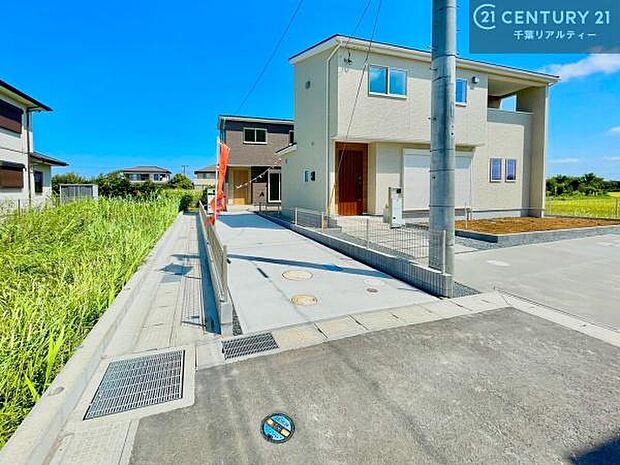 周辺環境や、お客様のご希望に合った物件も一緒にご案内を致します。住宅ローンアドバイザーによるご相談も承ります。当社はお問い合わせに即対応します!お待たせしません!