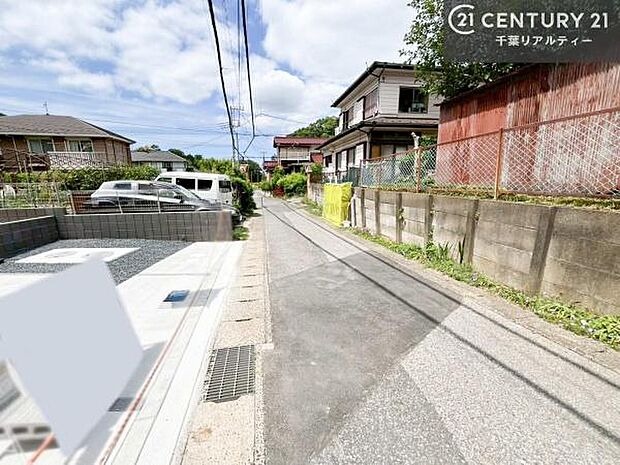 周辺環境や、お客様のご希望に合った物件も一緒にご案内を致します。住宅ローンアドバイザーによるご相談も承ります。当社はお問い合わせに即対応します!お待たせしません!
