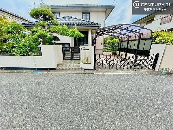 更地渡しとなります！ご案内が可能です。連絡いただければご見学ができますのでお気軽にお問い合わせください。