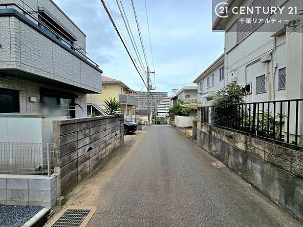 周辺環境や、お客様のご希望に合った物件も一緒にご案内を致します。住宅ローンアドバイザーによるご相談も承ります。当社はお問い合わせに即対応します!お待たせしません!