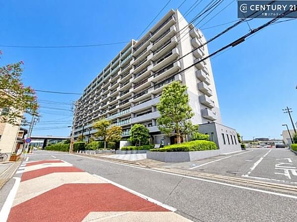 物件探しのご条件・ご要望・ご質問など、何なりと弊社スタッフまでお申し付けください！不動産に関することなら、どのようなことでも誠心誠意対応させて頂きます。