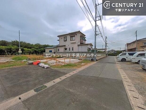 周辺環境や、お客様のご希望に合った物件も一緒にご案内を致します。住宅ローンアドバイザーによるご相談も承ります。当社はお問い合わせに即対応します!お待たせしません!