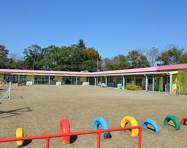 青葉台幼稚園まで1118m