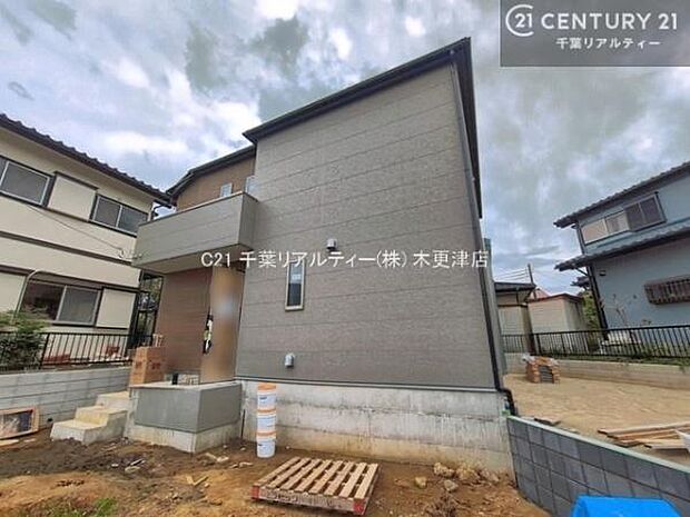 物件探しのご条件・ご要望・ご質問など、何なりと弊社スタッフまでお申し付けください!不動産に関することなら、どのようなことでも誠心誠意対応させて頂きます。