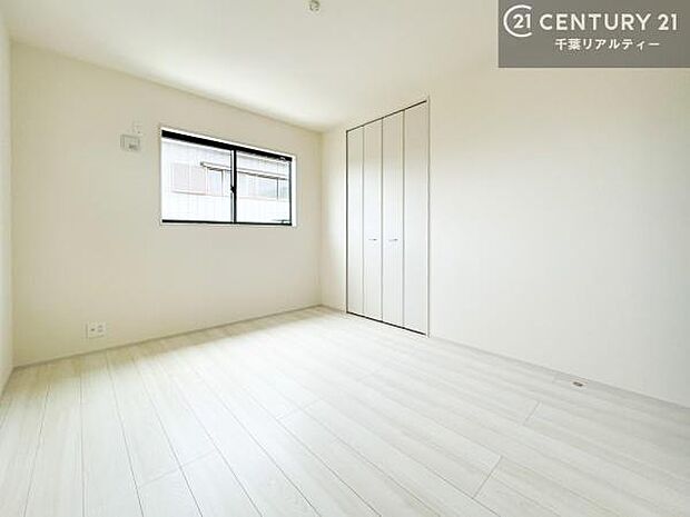 シンプルでレイアウトしやすい洋室は、お子様のお部屋としても最適。成長に合わせて柔軟にお使いいただけます。