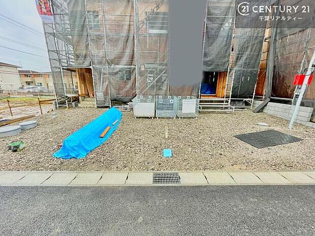 カースペース付きなのでマイカーをお持ちの方も安心ですね!ぜひ現地にてお確かめくださいませ!