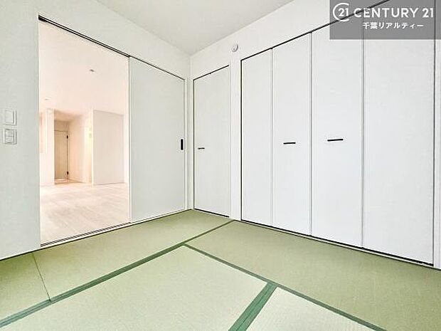収納もあり!和室の使い方は無限大!家事・お昼寝スペース、ゲストルーム等いろいろな用途で活躍しますね!