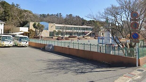 清和大学 附属八重原幼稚園まで411m