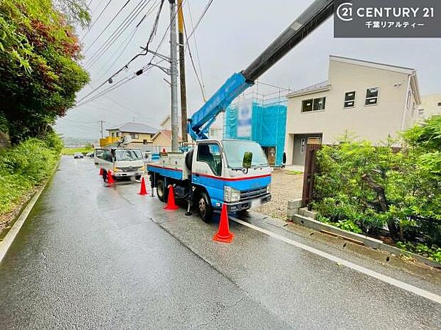 周辺環境や、お客様のご希望に合った物件も一緒にご案内を致します。住宅ローンアドバイザーによるご相談も承ります。当社はお問い合わせに即対応します!お待たせしません!