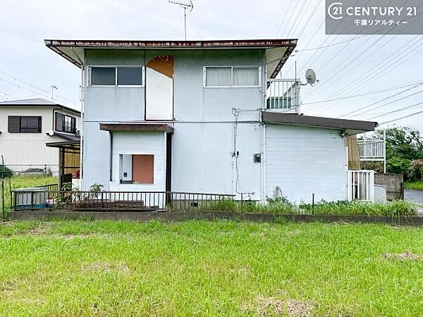「まずは資料だけ！見学はまだいいかな。」というお客様も大歓迎です！センチュリー21千葉リアルティーは、全てのお客様を全力でサポートさせて頂きます。ぜひ一度、お問合せください。