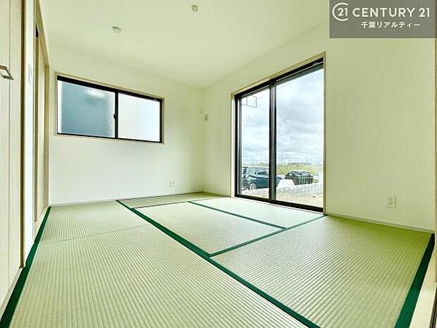 日本人の心感じる「和」の空間。井草の香り漂う空間は癒しのひと時を演出してくれます!リラックス効果があるので快適に過ごせそうです。