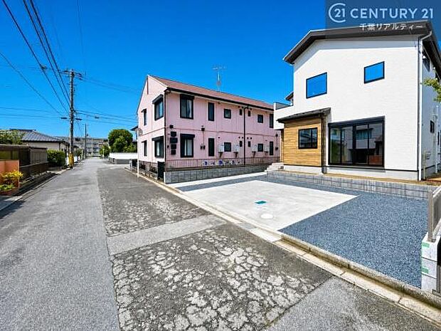周辺環境や、お客様のご希望に合った物件も一緒にご案内を致します。住宅ローンアドバイザーによるご相談も承ります。当社はお問い合わせに即対応します!お待たせしません!