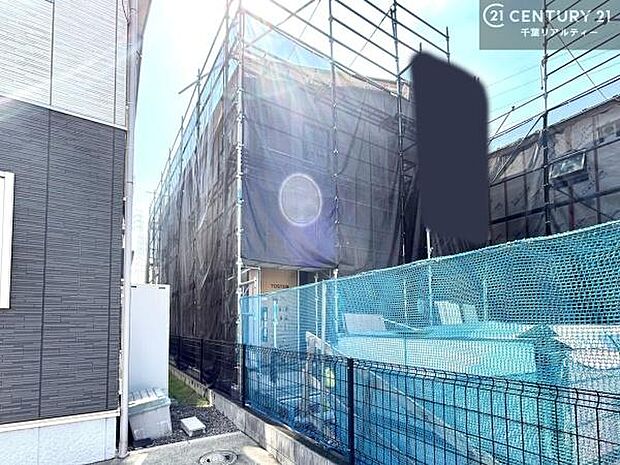 周辺環境や、お客様のご希望に合った物件も一緒にご案内を致します。住宅ローンアドバイザーによるご相談も承ります。当社はお問い合わせに即対応します!お待たせしません!