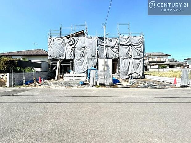 心ゆくまで現地をご覧いただけるよう、即日案内のご用意も整えております。お気軽にお問い合わせの上、理想の暮らしへの一歩をお進めください！