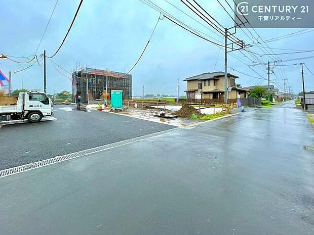 周辺環境や、お客様のご希望に合った物件も一緒にご案内を致します。住宅ローンアドバイザーによるご相談も承ります。当社はお問い合わせに即対応します!お待たせしません!