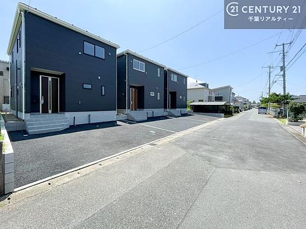 周辺環境や、お客様のご希望に合った物件も一緒にご案内を致します。住宅ローンアドバイザーによるご相談も承ります。当社はお問い合わせに即対応します!お待たせしません!