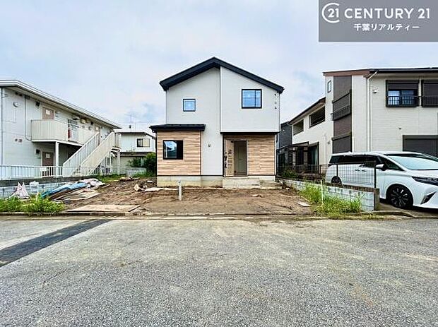 物件探しのご条件・ご要望・ご質問など、何なりと弊社スタッフまでお申し付けください!不動産に関することなら、どのようなことでも誠心誠意対応させて頂きます。