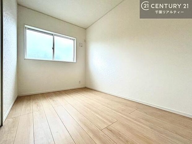 シンプルでレイアウトしやすい洋室は、お子様のお部屋としても最適。成長に合わせて柔軟にお使いいただけます。