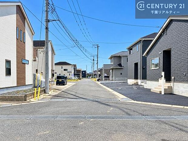 周辺環境や、お客様のご希望に合った物件も一緒にご案内を致します。住宅ローンアドバイザーによるご相談も承ります。当社はお問い合わせに即対応します!お待たせしません!