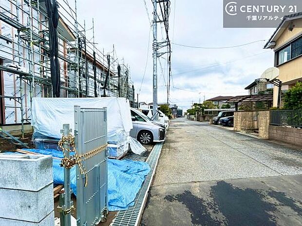 周辺環境や、お客様のご希望に合った物件も一緒にご案内を致します。住宅ローンアドバイザーによるご相談も承ります。当社はお問い合わせに即対応します!お待たせしません!