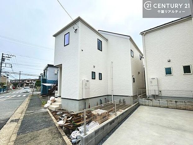 間もなく完成です!完成が楽しみですね。周辺環境や他物件もまとめてご案内可能です!不動産の事ならどんな事でもお気軽にご相談ください。