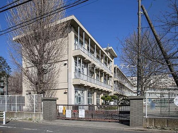 千葉市立椿森中学校まで720m