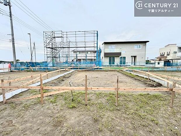 建設中です！施工例のご見学できます！周辺環境や他物件もまとめてご案内可能です！不動産の事ならどんな事でもお気軽にご相談ください。