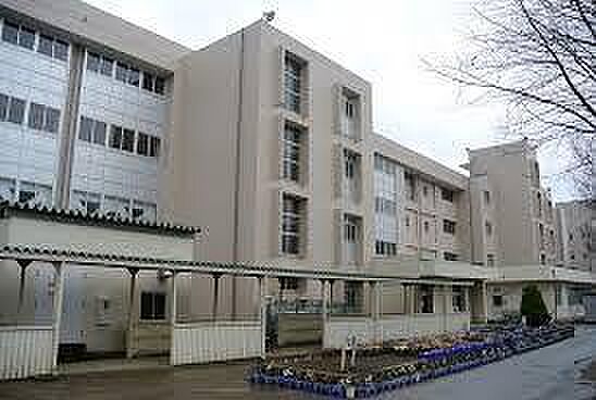千葉市立北貝塚小学校まで1318m