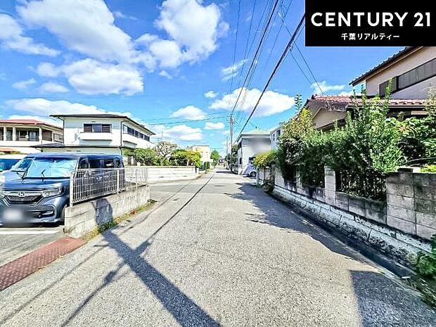 周辺環境や、お客様のご希望に合った物件も一緒にご案内を致します。住宅ローンアドバイザーによるご相談も承ります。当社はお問い合わせに即対応します!お待たせしません!