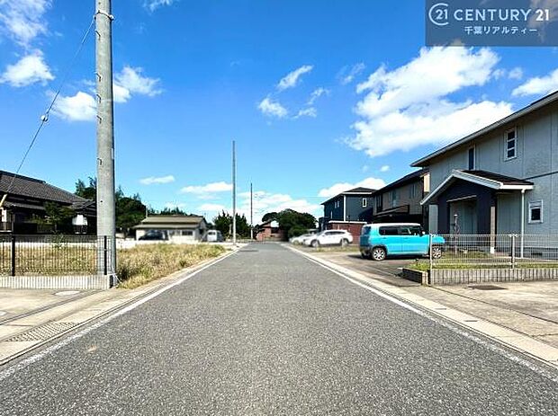 周辺環境や、お客様のご希望に合った物件も一緒にご案内を致します。住宅ローンアドバイザーによるご相談も承ります。当社はお問い合わせに即対応します!お待たせしません!